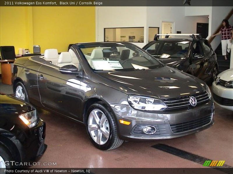 Black Uni / Cornsilk Beige 2011 Volkswagen Eos Komfort