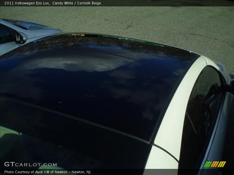Candy White / Cornsilk Beige 2011 Volkswagen Eos Lux