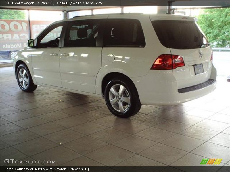 Calla Lily White / Aero Gray 2011 Volkswagen Routan SEL