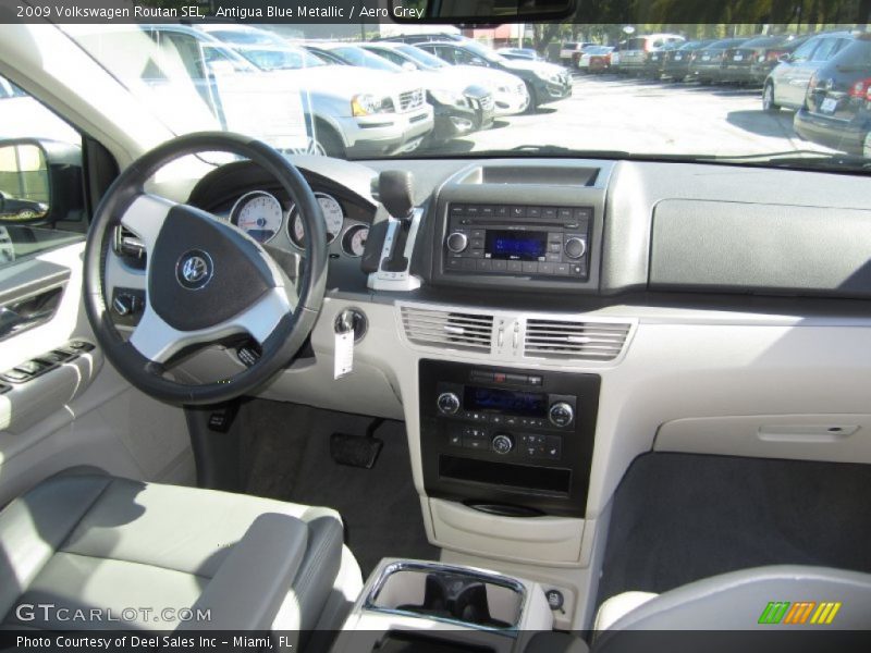 Antigua Blue Metallic / Aero Grey 2009 Volkswagen Routan SEL