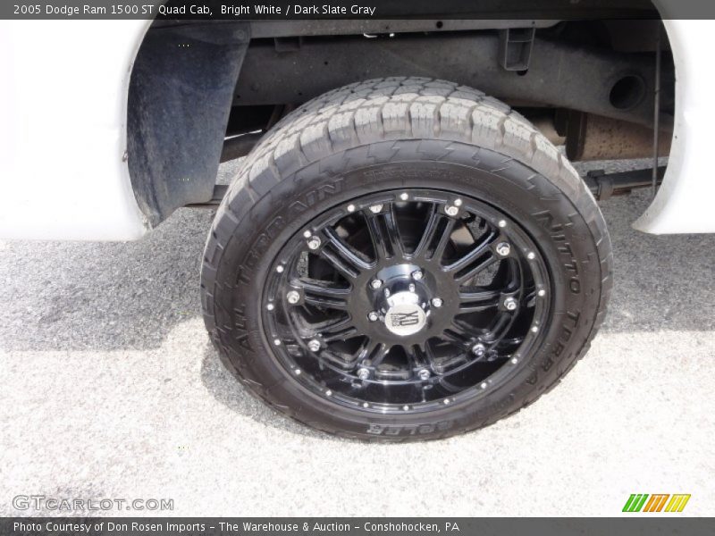 Bright White / Dark Slate Gray 2005 Dodge Ram 1500 ST Quad Cab