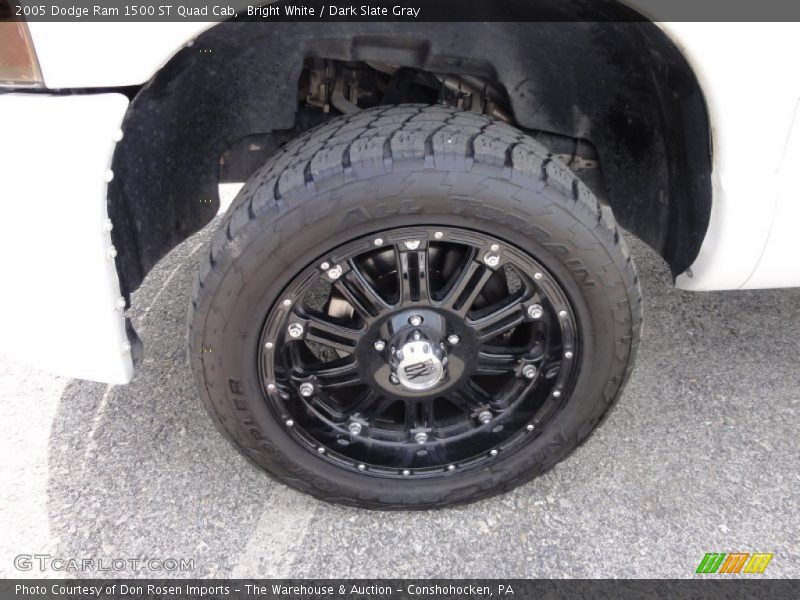 Bright White / Dark Slate Gray 2005 Dodge Ram 1500 ST Quad Cab