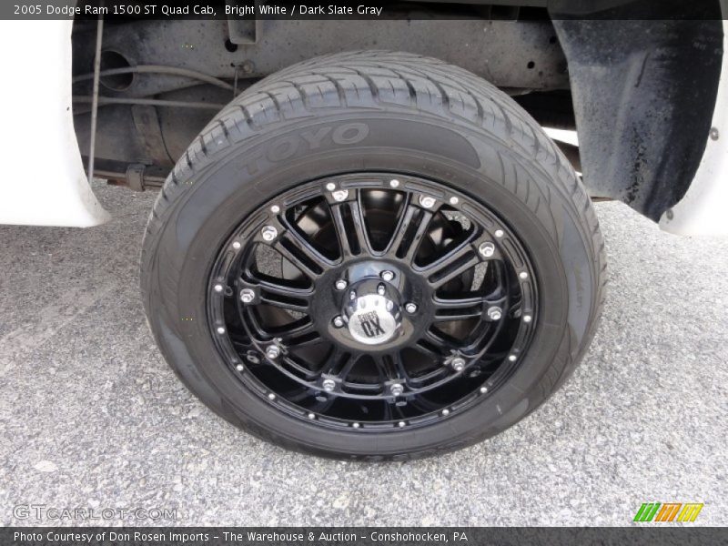 Bright White / Dark Slate Gray 2005 Dodge Ram 1500 ST Quad Cab