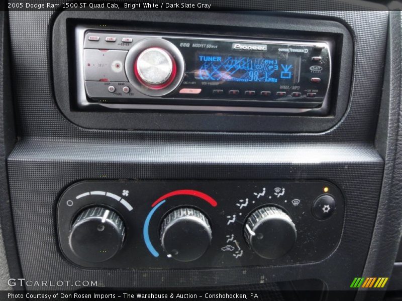 Bright White / Dark Slate Gray 2005 Dodge Ram 1500 ST Quad Cab