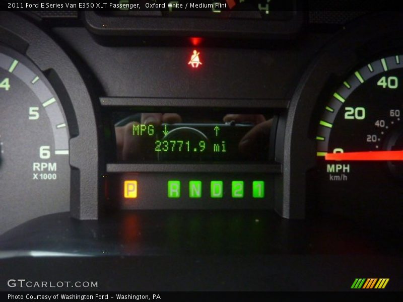 Oxford White / Medium Flint 2011 Ford E Series Van E350 XLT Passenger