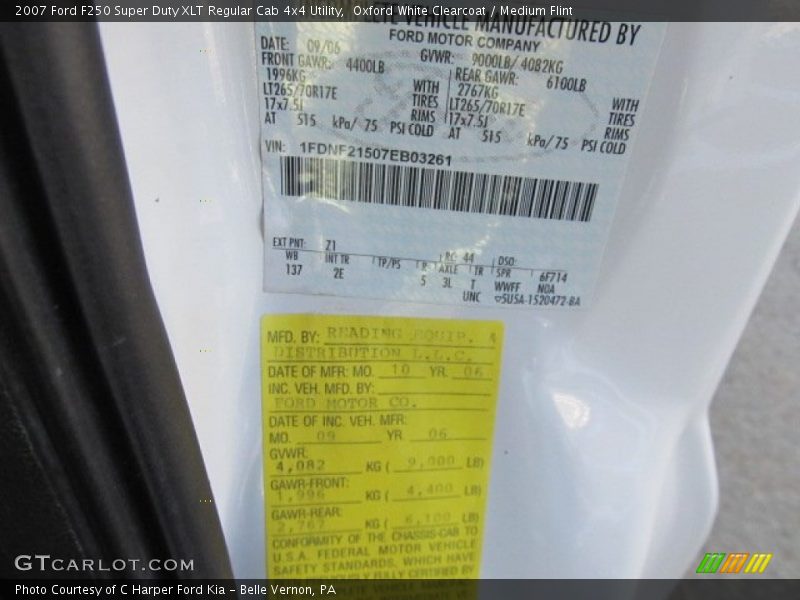 2007 F250 Super Duty XLT Regular Cab 4x4 Utility Oxford White Clearcoat Color Code Z1