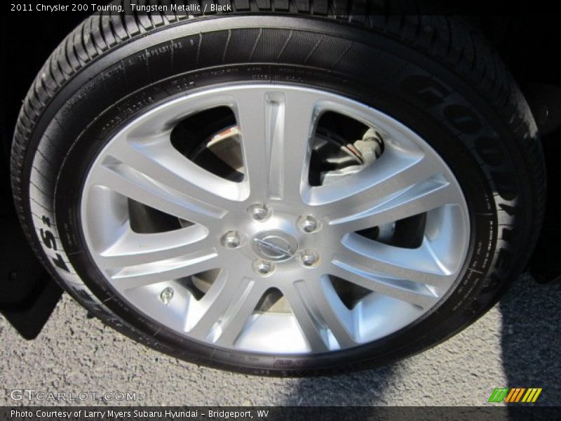 Tungsten Metallic / Black 2011 Chrysler 200 Touring