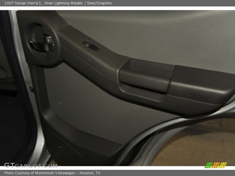 Silver Lightning Metallic / Steel/Graphite 2007 Nissan Xterra S