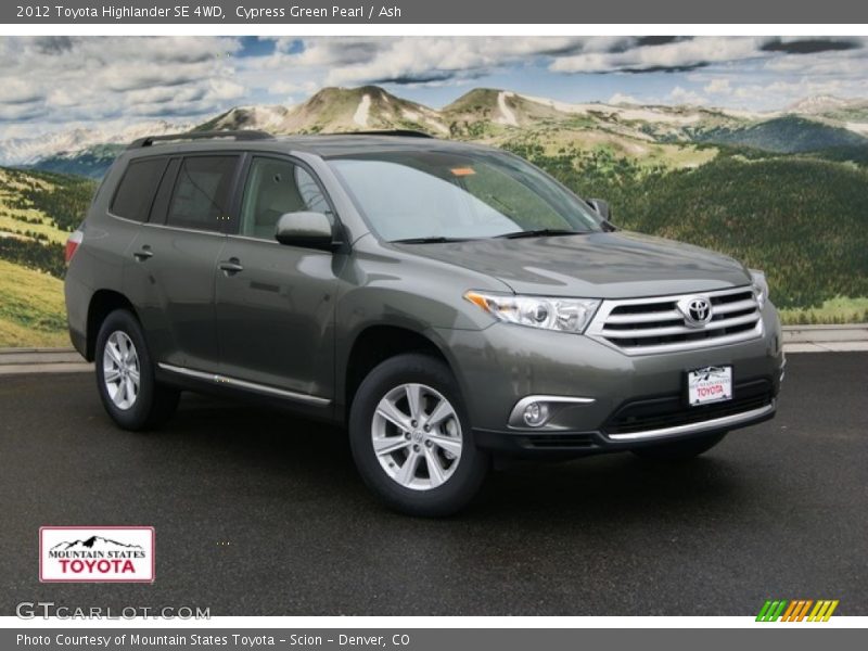 Cypress Green Pearl / Ash 2012 Toyota Highlander SE 4WD