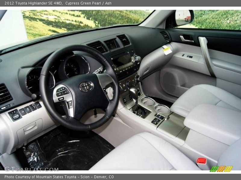 Cypress Green Pearl / Ash 2012 Toyota Highlander SE 4WD