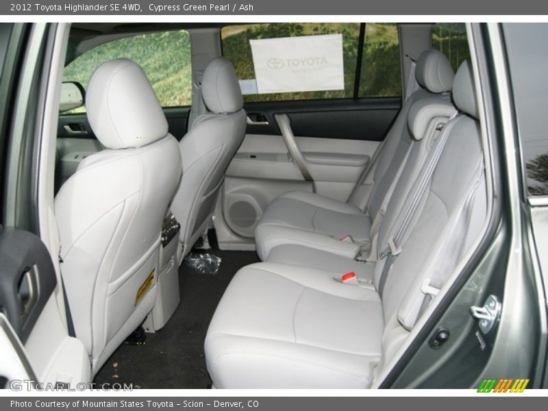 Cypress Green Pearl / Ash 2012 Toyota Highlander SE 4WD