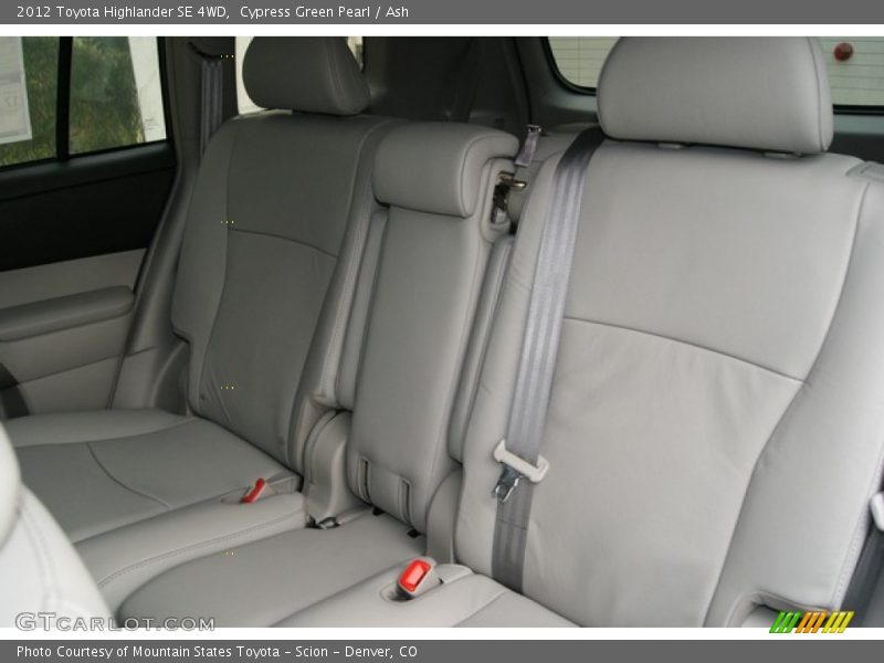 Cypress Green Pearl / Ash 2012 Toyota Highlander SE 4WD