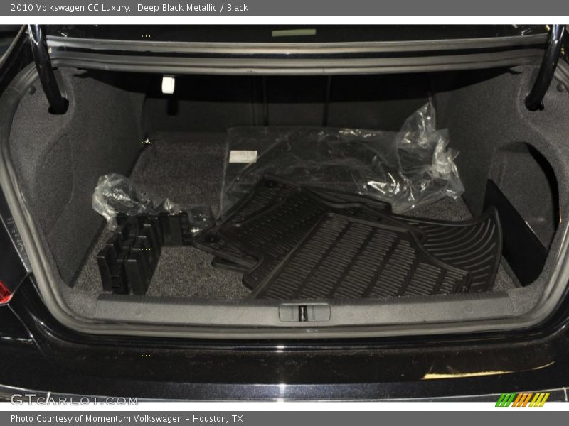 Deep Black Metallic / Black 2010 Volkswagen CC Luxury