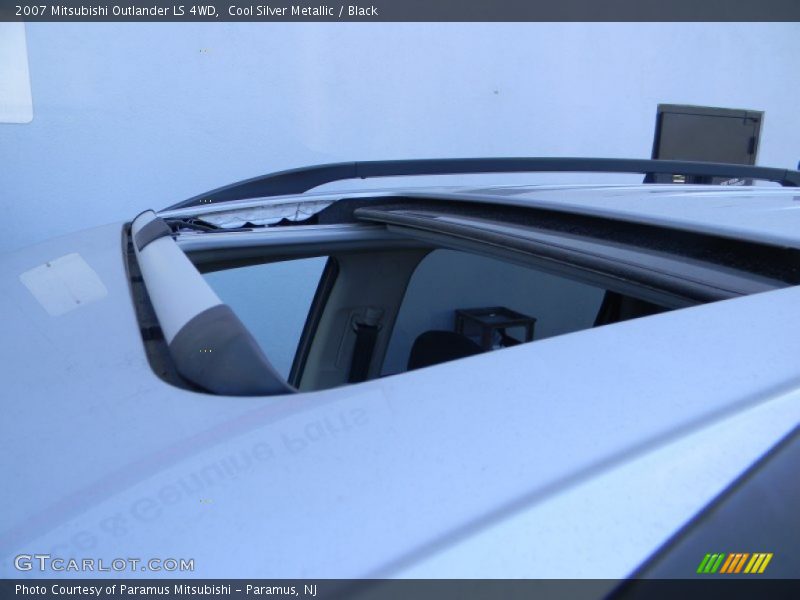 Cool Silver Metallic / Black 2007 Mitsubishi Outlander LS 4WD