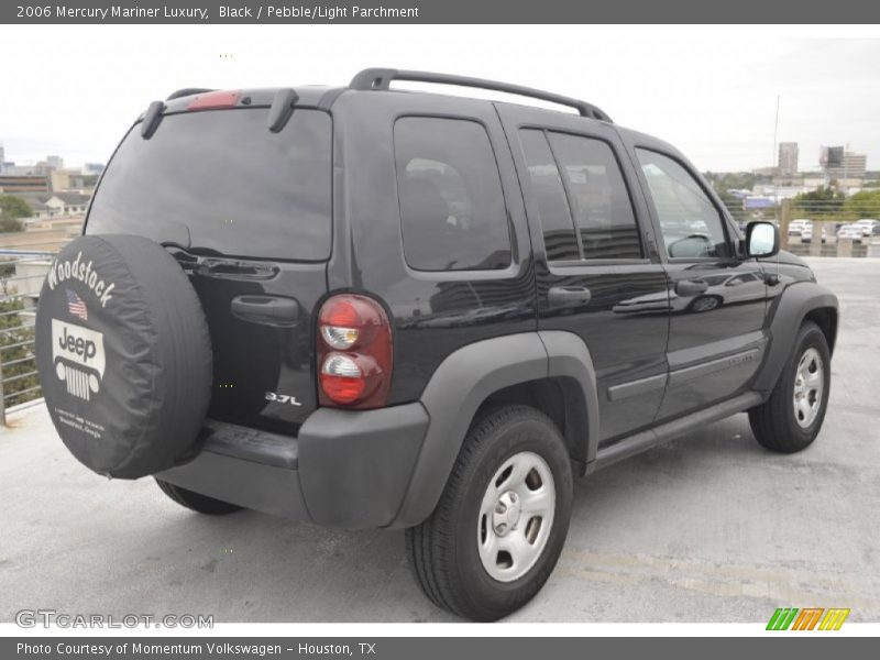 Black / Pebble/Light Parchment 2006 Mercury Mariner Luxury
