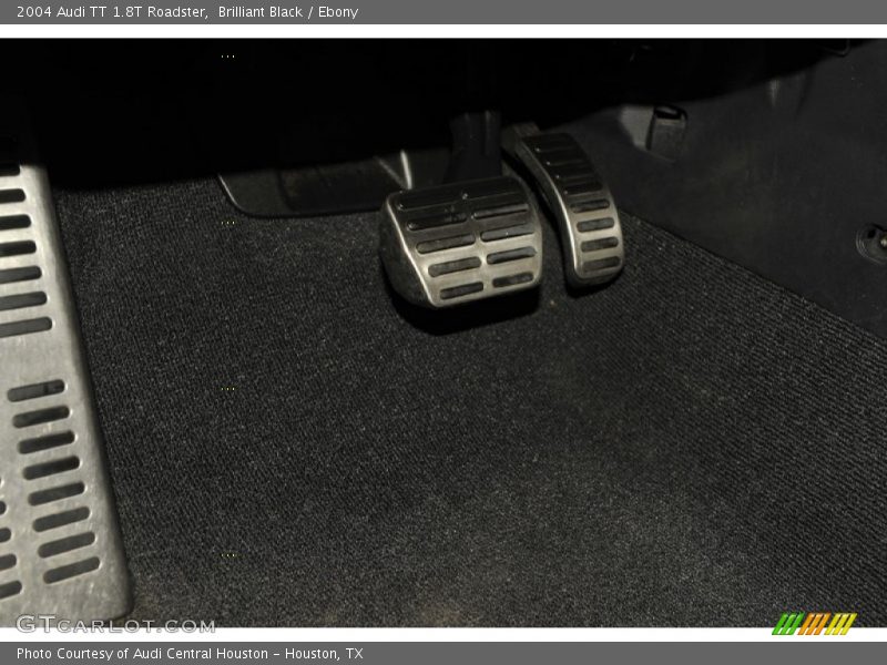 Controls of 2004 TT 1.8T Roadster