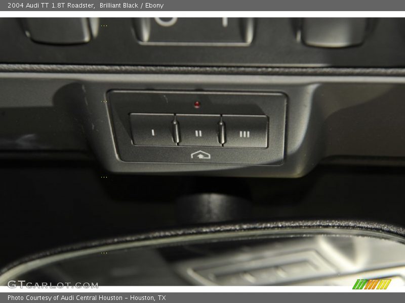 Controls of 2004 TT 1.8T Roadster