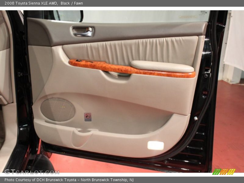 Black / Fawn 2008 Toyota Sienna XLE AWD