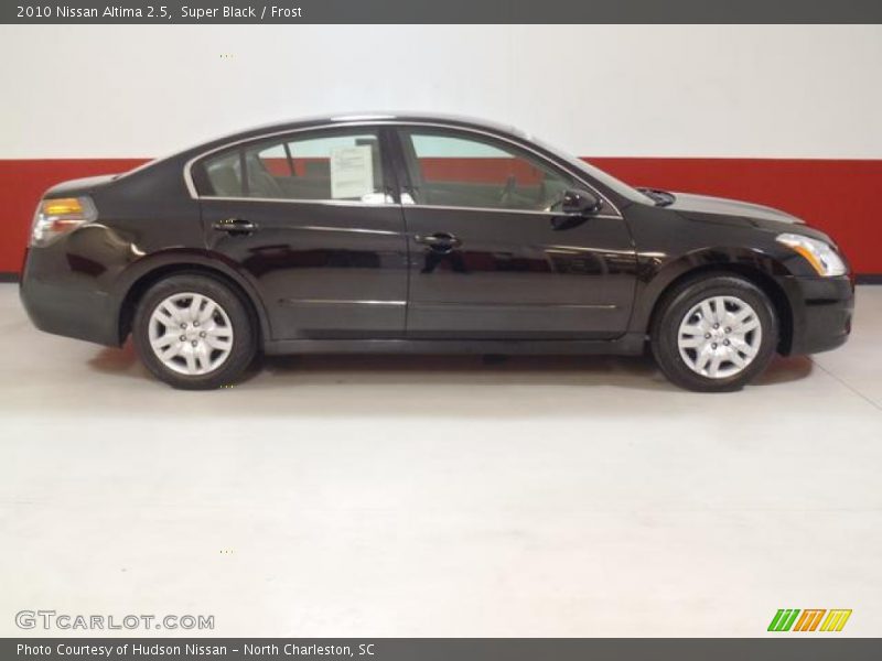 Super Black / Frost 2010 Nissan Altima 2.5