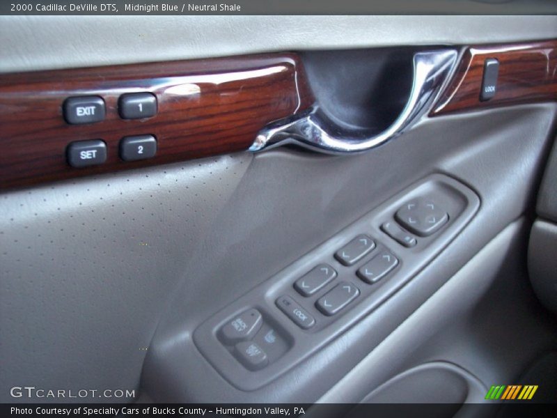 Controls of 2000 DeVille DTS