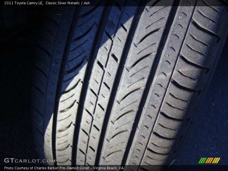 Classic Silver Metallic / Ash 2011 Toyota Camry LE