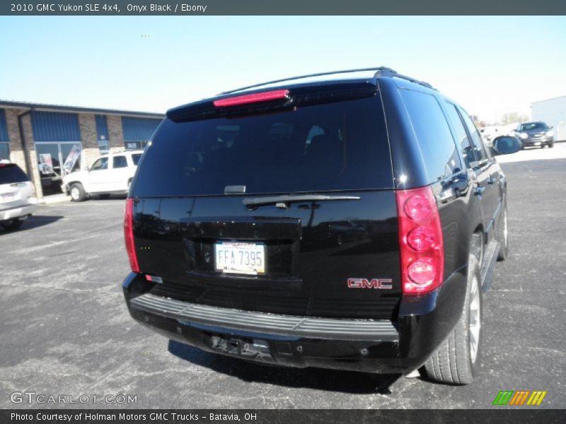 Onyx Black / Ebony 2010 GMC Yukon SLE 4x4