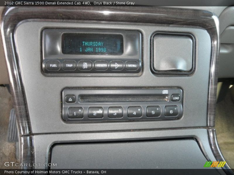 Controls of 2002 Sierra 1500 Denali Extended Cab 4WD