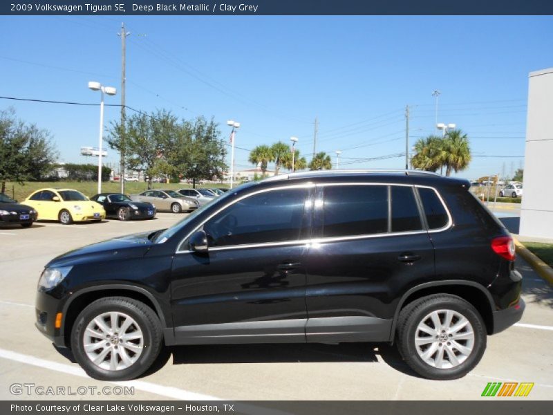 Deep Black Metallic / Clay Grey 2009 Volkswagen Tiguan SE