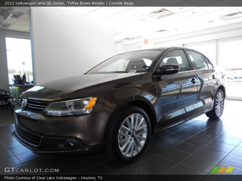 Toffee Brown Metallic / Cornsilk Beige 2012 Volkswagen Jetta SEL Sedan