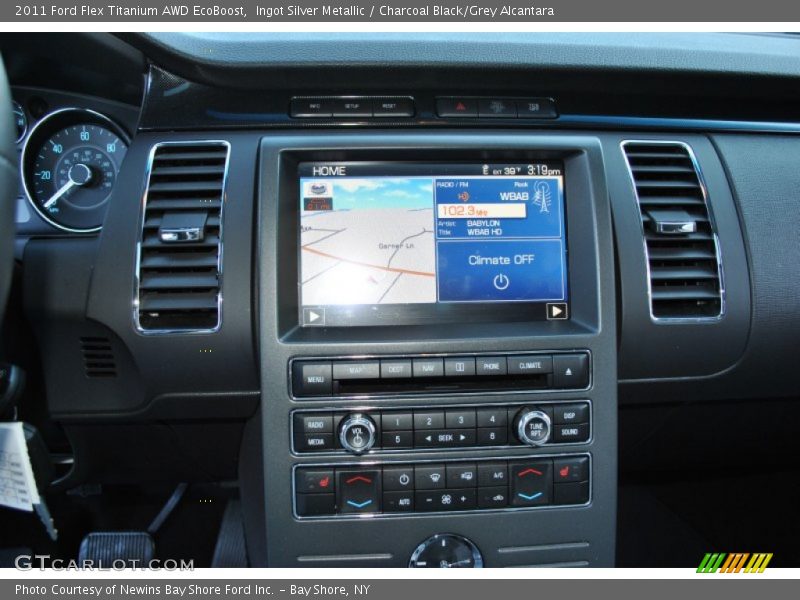 Controls of 2011 Flex Titanium AWD EcoBoost