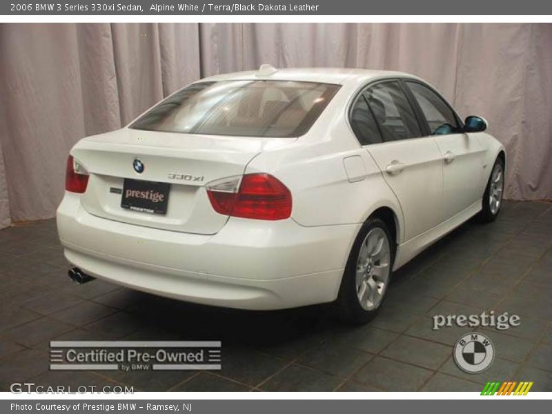 Alpine White / Terra/Black Dakota Leather 2006 BMW 3 Series 330xi Sedan