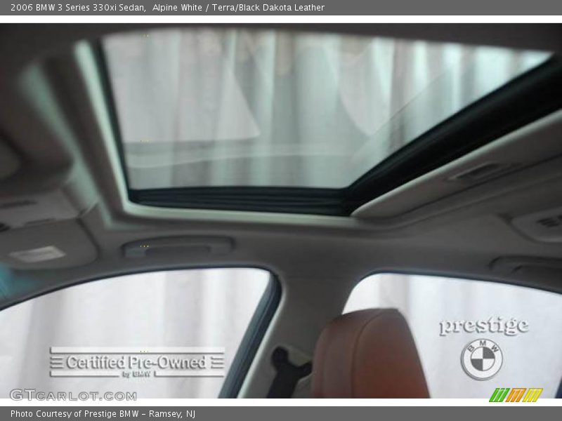 Alpine White / Terra/Black Dakota Leather 2006 BMW 3 Series 330xi Sedan