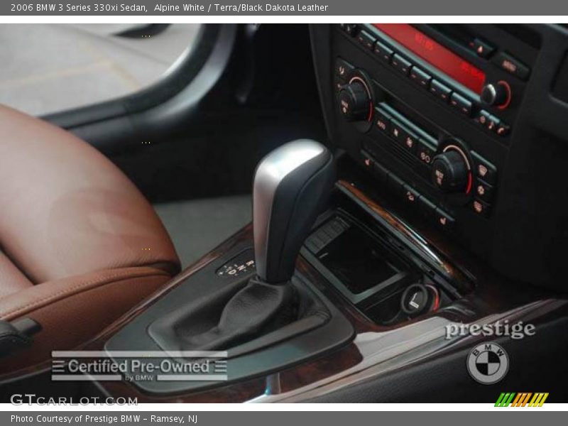 Alpine White / Terra/Black Dakota Leather 2006 BMW 3 Series 330xi Sedan