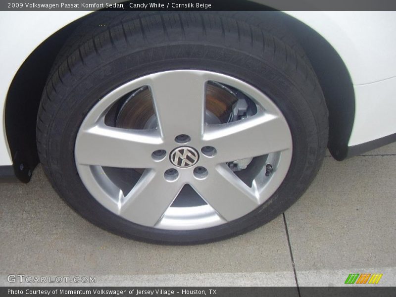 Candy White / Cornsilk Beige 2009 Volkswagen Passat Komfort Sedan