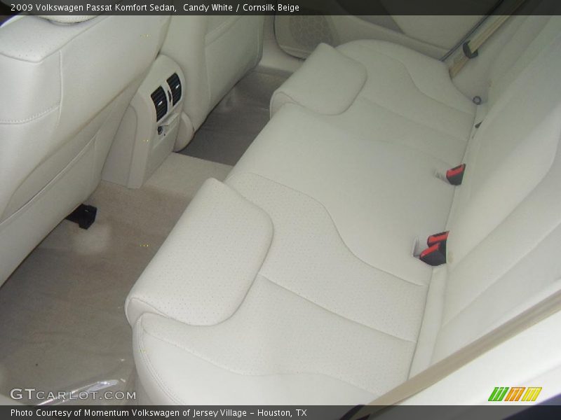 Candy White / Cornsilk Beige 2009 Volkswagen Passat Komfort Sedan