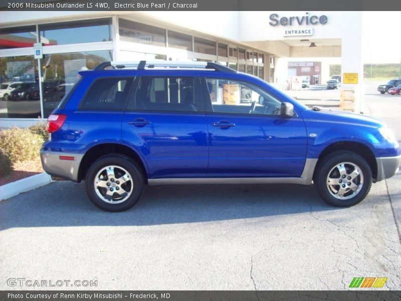 Electric Blue Pearl / Charcoal 2006 Mitsubishi Outlander LS 4WD