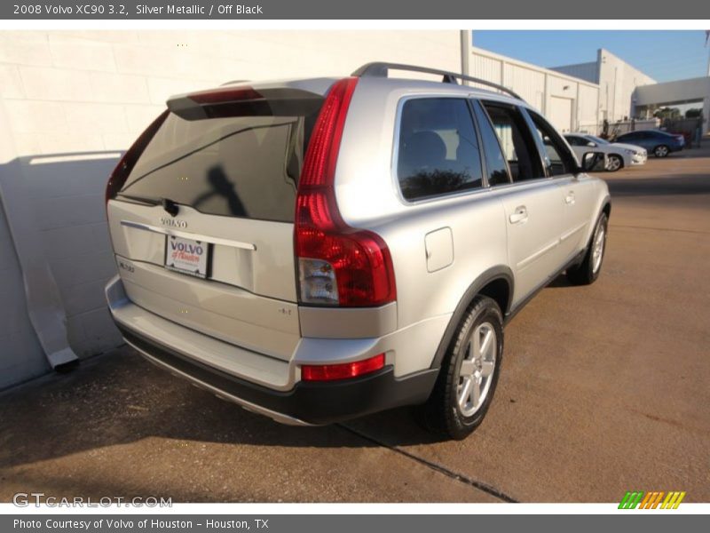 Silver Metallic / Off Black 2008 Volvo XC90 3.2