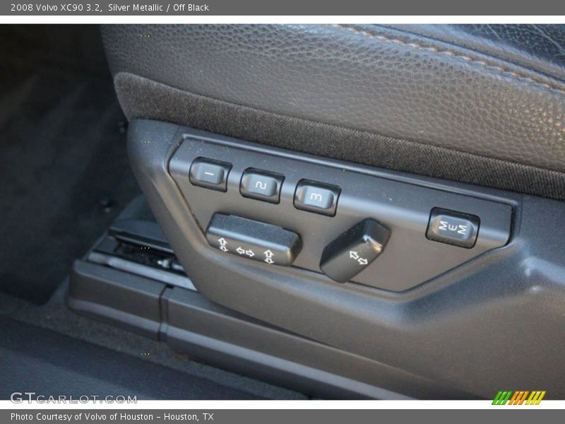 Silver Metallic / Off Black 2008 Volvo XC90 3.2