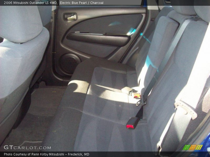 Electric Blue Pearl / Charcoal 2006 Mitsubishi Outlander LS 4WD