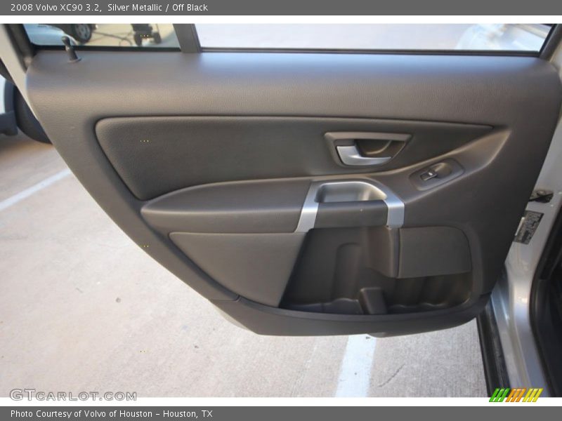 Silver Metallic / Off Black 2008 Volvo XC90 3.2