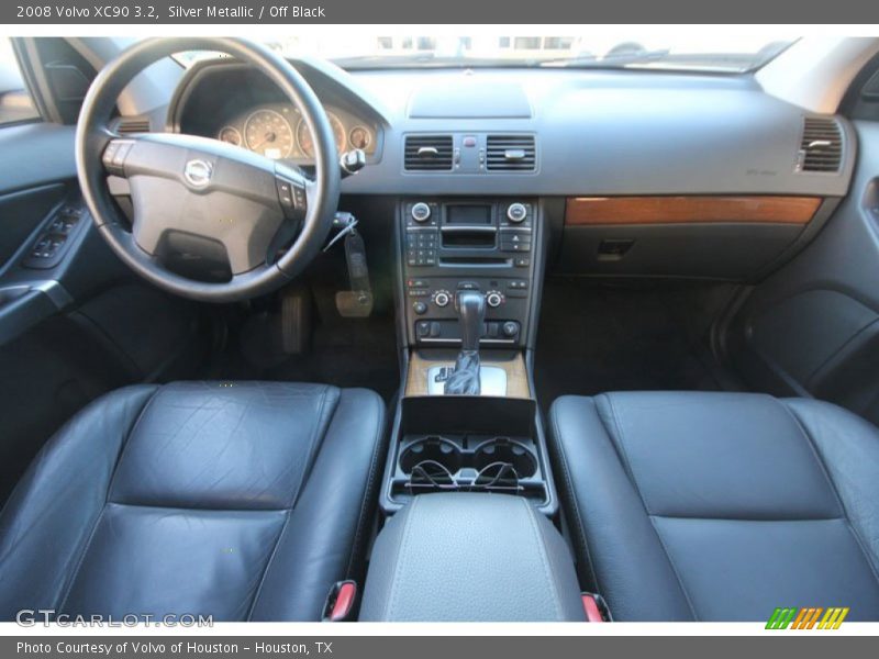 Silver Metallic / Off Black 2008 Volvo XC90 3.2