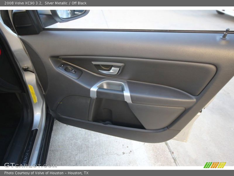 Silver Metallic / Off Black 2008 Volvo XC90 3.2