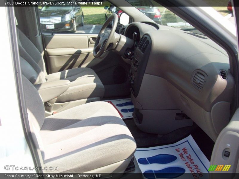 Stone White / Taupe 2003 Dodge Grand Caravan Sport