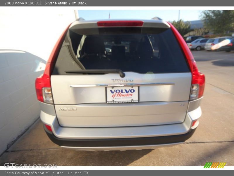 Silver Metallic / Off Black 2008 Volvo XC90 3.2