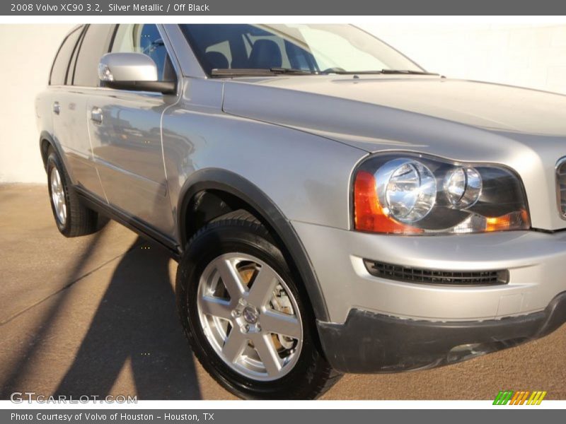 Silver Metallic / Off Black 2008 Volvo XC90 3.2