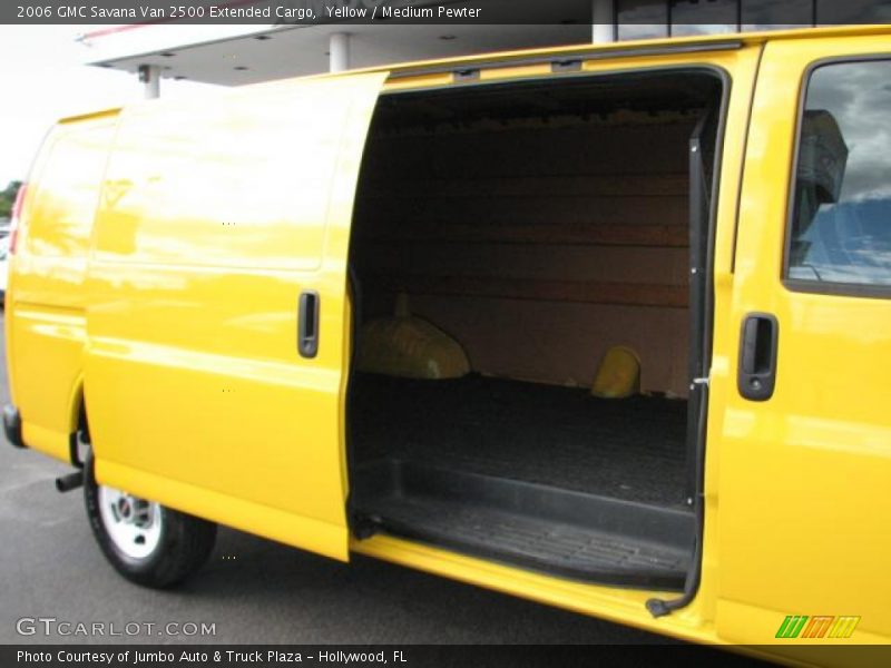Yellow / Medium Pewter 2006 GMC Savana Van 2500 Extended Cargo