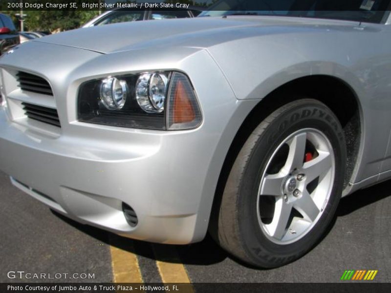Bright Silver Metallic / Dark Slate Gray 2008 Dodge Charger SE