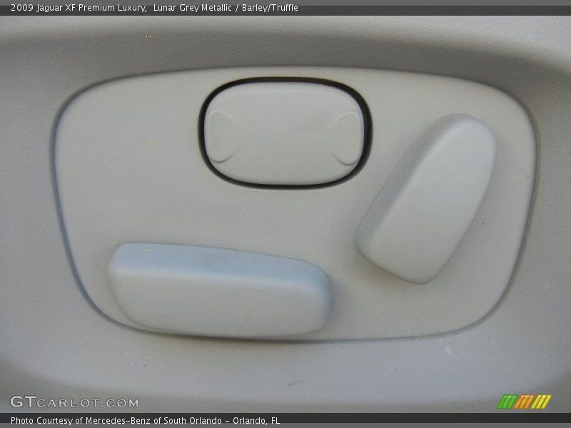 Lunar Grey Metallic / Barley/Truffle 2009 Jaguar XF Premium Luxury