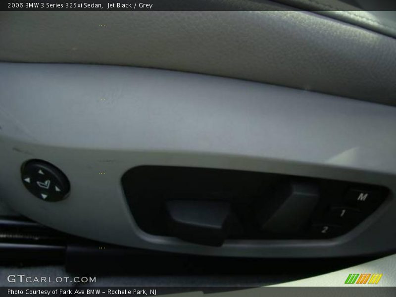 Jet Black / Grey 2006 BMW 3 Series 325xi Sedan