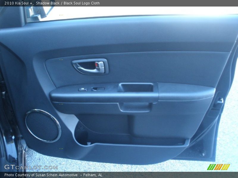 Shadow Black / Black Soul Logo Cloth 2010 Kia Soul +